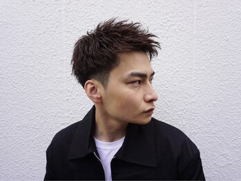 フリーク バーバーショップ 都島店(FREAK BARBER SHOP)の写真/再現性重視のカットと個性派パーマでON/OFFどちらもキマる！自宅でも簡単にスタイリングできるカットが◎