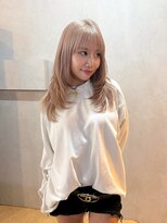 メロウ 神戸三宮(mellow)&nbsp;ホワイトベージュ × レイヤーカット