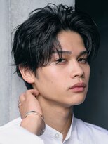 レタッチバイフィフス(RETOUCH by fifth)&nbsp;原宿センターパートルーズパーマツーブロックメンズパーマ眉毛 