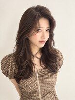 ジェニーバイメノン(JENNIE by Menon)&nbsp;レイヤー　ミルクティーベージュ　ゆるふわ