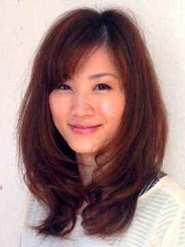 フルール(fleur) ふんわりレイヤースタイルで大人ラブリーに♪