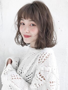 ルティア(Lutia) ニュアンスウェーブ グレージュ！