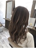 アッシュベージュ