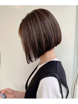 モリオ フロム ロンドン 大宮2号店(morio from London) 【なかじま ひびき】大人ハイライトグレージュ×ワンレンボブ
