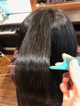 美容室 サンローズの写真/1分でもゆっくりと寝ていたいあなたへ♪【朝の手入れがいらない！？】トリートメントご用意しております！