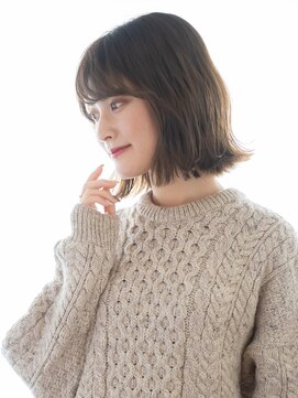 ヘアーサロン ラフリジー(Loufreasy) 【イノアカラー】で艶髪アッシュベージュ×大人の外はねボブ