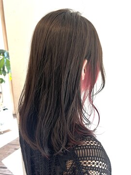 イソラヘアアトリエ(Isola hair atelier) 【Isola】インナーピンク×レイヤーミディアム