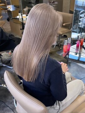 リムレスバイサンク 万代 新潟駅(LIMLESS by cinq) ミルクティーベージュピンクベージュラベンダーベージュカラー