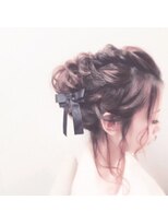 サファイア(SAPPHIRE)&nbsp;結婚式などでのラフ感パーティーアップスタイル(>_<)