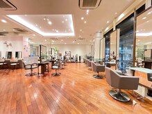 ビュートリアム 梅田(BEAUTRIUM)の雰囲気（【レイヤーカット　ショートヘア　顔まわりレイヤー 大人女性】）