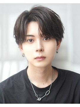 オーシャントーキョー 渋谷神南(OCEAN TOKYO) 黒髪ツーブロック人気センターパート