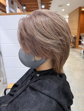 ウルフベージュ