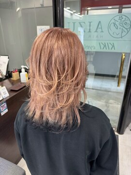 アイズ 本厚木(AIZU) レイヤーカット　ピンクベージュ　エンドカラー