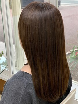 ヘアーアンドスパ ローラ(LoLa) 外国人風やわらかツヤ　セミロング