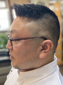 ズーム(ZOOM) フラットトップフェードスタイル