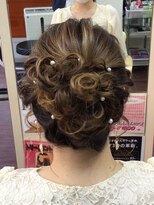 ヘアサロン ユニティ(Hair Salon Unity) ミドルセクションのカールアップ