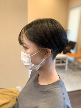 ロルド シェリ(Rold Cheri) 刈り上げショートミルクティーベージュ【Rold cheri 金森】