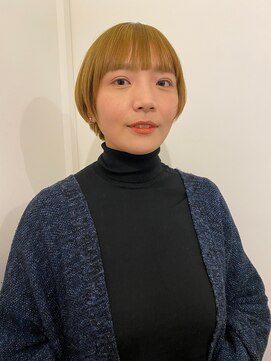 バズ ビー(BUZZ Bee) ハイトーン×ショートボブ