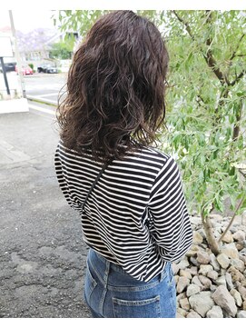 シングス(Sings) ミディアムカーリーヘア