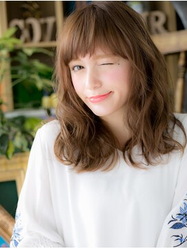 カバーヘアアンドスパ ブリス 浦和(COVER HAIR&SPA bliss) 斜めバングハイライト小顔フレンチカーリーh3浦和20代30代40代