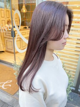 レア 渋谷(Le'a) 暗髪ヘア/暗髪カラー/韓国風レイヤー/顔周り/大人ヘア