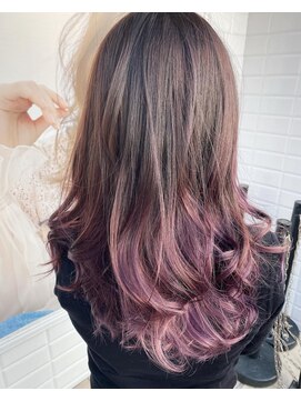 イー(E) グラデーションカラー