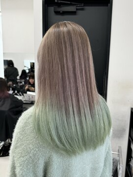 アライブ キチジョウジ(ALIVE Kichijoji) ワンポイントでお洒落なグラデーションカラー！