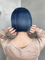 トゥコ(tuco)&nbsp;ミニボブ　ショート　ブルー　カラー　ブリーチ　青