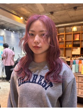 ヒカリス 中崎店(HIKARIS) ピンクカラー