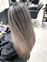 シエラ 心斎橋(CIERA.)&nbsp;イメチェンホワイトブロンド美髪バレイヤージュ