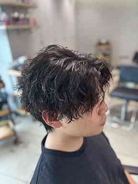 アッシュ 高幡不動店(Ash) センターパートウルフカットツイストスパイラルパーマゆるめ黒髪