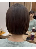 コンパクトだけど今っぽい、ミニボブ×切りっぱなし