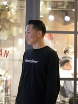 キングスマントーキョー 三鷹店(KINGSMAN TOKYO)&nbsp;アップバング / ツーブロック / スキンフェード[三鷹/バーバー]