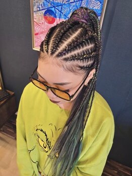 ★コーンロウ、ブレイズ、エクステが人気のサロン★事前にご予約がおすすめ◎自然な仕上がりが叶う♪
