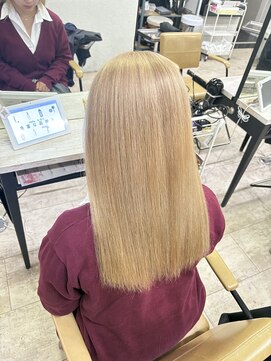 アジールヘア 所沢プロペ通り店(agir hair) ホワイトベージュ似合わせカットミディアムレイヤーカット所沢