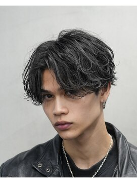 フィフス トウキョウ (fifth TOKYO) 渋谷ルーズパーマメンズマッシュウルフセンターパートカット