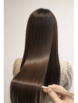 リア トーキョー(Lia TOKYO) 門前仲町髪質改善縮毛矯正｜艶ストレート【門前仲町/清澄白河】