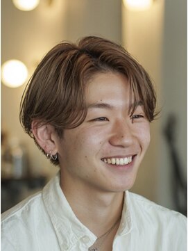 メンズ ルシードスタイル アウラ 松戸市五香(LUCIDO STYLE Aura) 刈り上げセンターパート×フェザーパーマの爽やかサーフカール