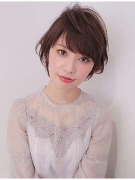 アフロートpd+ KOBE(AFLOATpd+) 【神戸三宮】３０代４０代５０代　大人可愛い小顔ショート