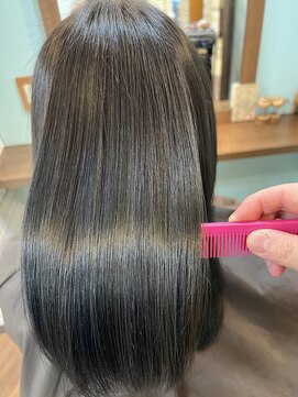 ヘアー バイ ミーズ(hair by Mii’s) ブルーブラック×生酵素カラー