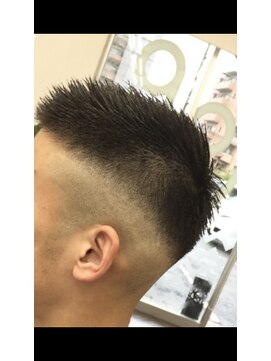 オレンチメンズヘアー(ORENCHI MEN'S HAIR) 短髪束感ベリーショートフェード黒髪