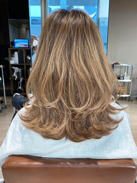 アフロート 武蔵小杉(AFLOAT) 外はねミディアムデジタルパーマ大人かわいいイメチェンヘア