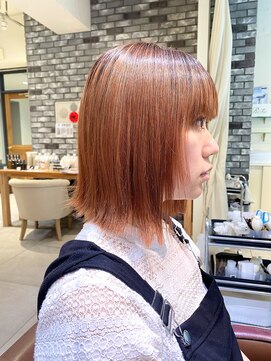 ネオリーブルカ 御茶ノ水店(Neolive Luca) 前下がり　外ハネ　結べる長めボブ