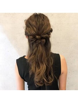 ヘアーアンドセルフサロン アキ(hair&self salon Aki) 美髪/モテ髪/モテヘアセット/竹ノ塚駅徒歩３分好立地