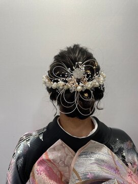 美容室 メザミー MESAMIES 成人式ヘアメイク着付け 前撮り ゆるふわアップヘアセット