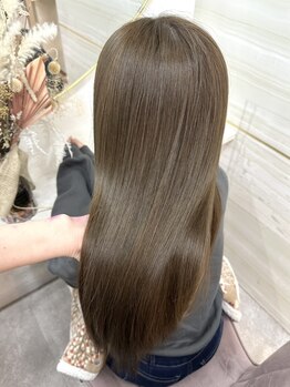 エス(Ess)の写真/憧れのロングヘアを、今すぐダメージレスに手に入れる。Essのエクステで理想のスタイルを実現*[大宮]