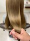 アヤ(AYA)の写真/ヘアーカラーなのに艶・手触りを変えてしまう髪質改善カラーしずくカラーで、透明感のある色味を実現♪