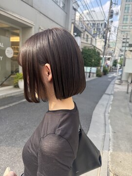 ペイププロドアイコン 博多(Peyp prod ICON) 暗髪ミニボブレイヤーショートボブアッシュブラウン SAKI