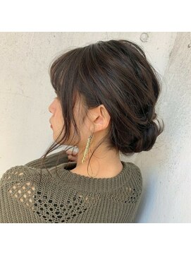 ボタニウム バイ アールサロン(BOTANIUM by RrSALON) 【BOTANIUM by Rr SALON】エアリーシニヨン☆