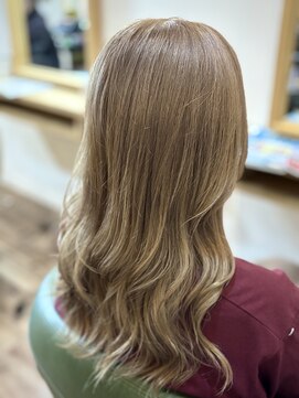 ノエル(NoeL) ベージュカラー